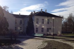 Родильный дом на Первомайской улице в Новочеркасске, с рейтингом 3.3 - находится по адресу Ростовская область, Новочеркасск, Первомайская улица, 103 