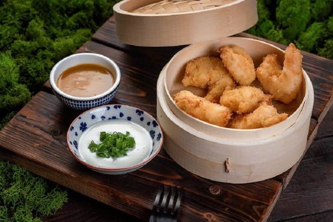 asian noodles sushi bar