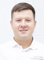 Имплантолог, стоматолог-хирург Роман Викторович Борисюк