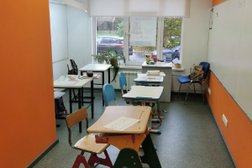 Первая семейная гимназия, с рейтингом 4.6 - находится по адресу Москва, Ярцевская улица, 7а 