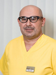 Стоматолог, имплантолог Михаил Александрович Давыдов