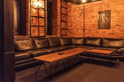 Стриптиз-бар Естествознание, с рейтингом 4.6 - находится по адресу Москва, Цветной бульвар, 26с1 