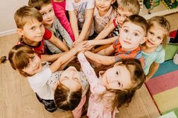 Частный детский сад Капитошка, с рейтингом 4.8 - находится по адресу Ростов-на-Дону, микрорайон Западный, Коммунистический проспект, 40/2 