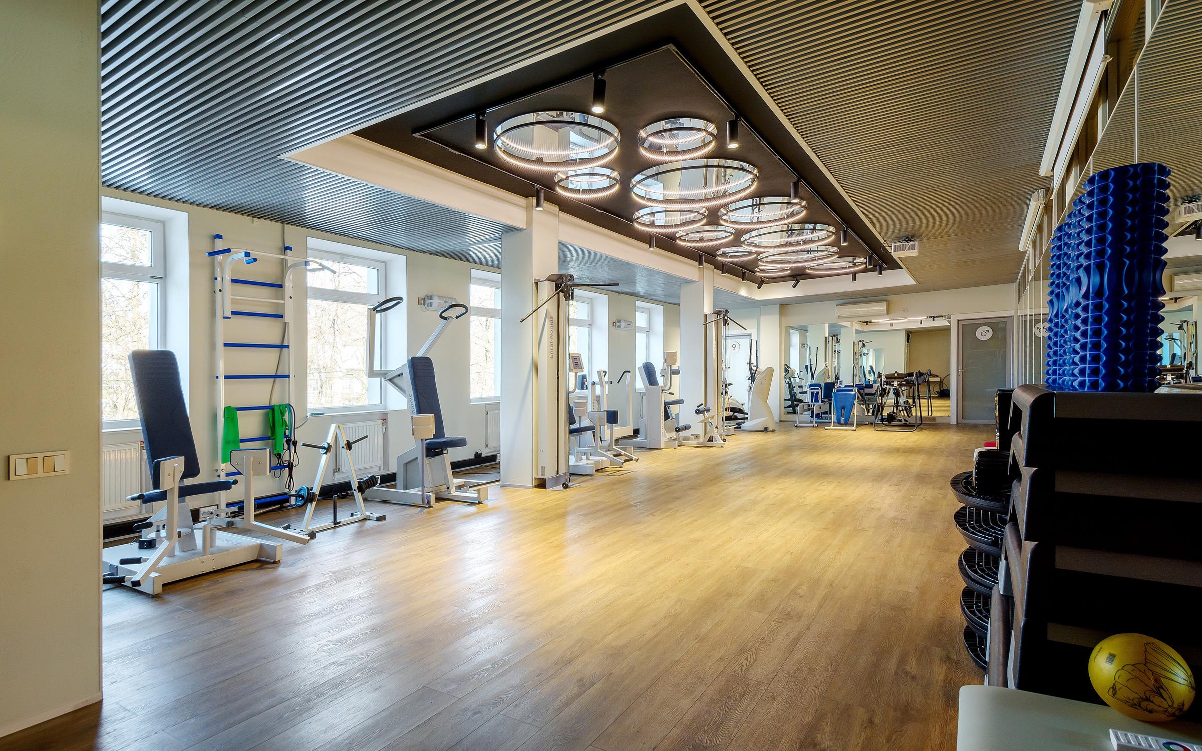 EMS, клиника по адресу Санкт-Петербург, проспект Энгельса, 61к2 ...