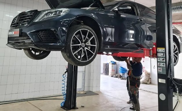 Замена ступичного подшипника на Mercedes C238