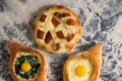 Кафе грузинской кухни Saperavi Cafe, с рейтингом 4.9 - находится по адресу Москва, Люблинская улица, 165к1 