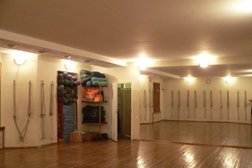 Центр йоги Айенгара, с рейтингом 4.2 - находится по адресу Москва, Пятницкая улица, 43с5 
