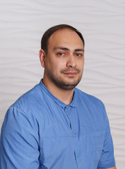 Имплантолог, стоматолог-хирург Сергей Михайлович Гайказов