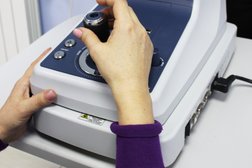 Салон-магазин оптики, с рейтингом 3.2 - находится по адресу Екатеринбург, улица Бахчиванджи, 3 