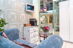 Студия красоты Funky Nails, с рейтингом 4.6 - находится по адресу Москва, Ленинградский проспект, 31Ас1 