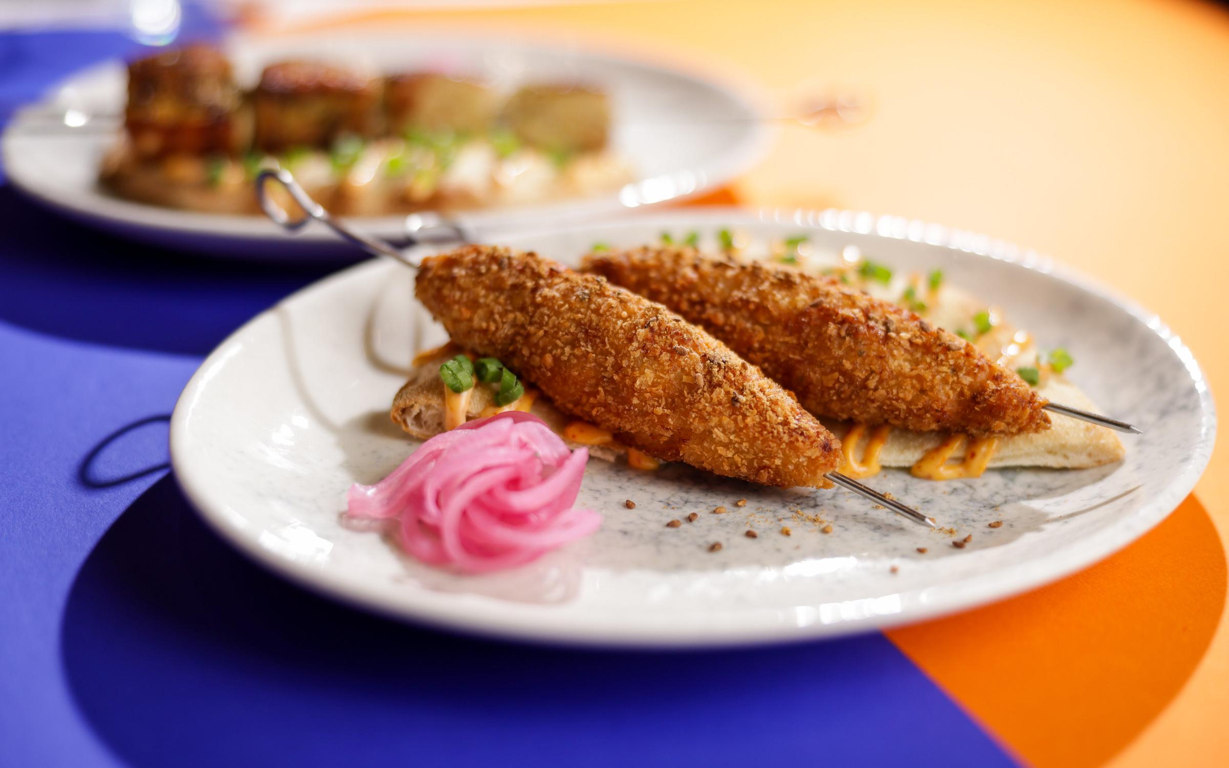 Гермес саратов ресторан. Vаниль ресторан москва. Гермес ресторан москва. Гермес ресторан москва. Тофу китай.