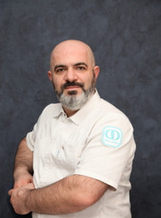 Имплантолог, главный врач Георгий Григорьевич Чибичян