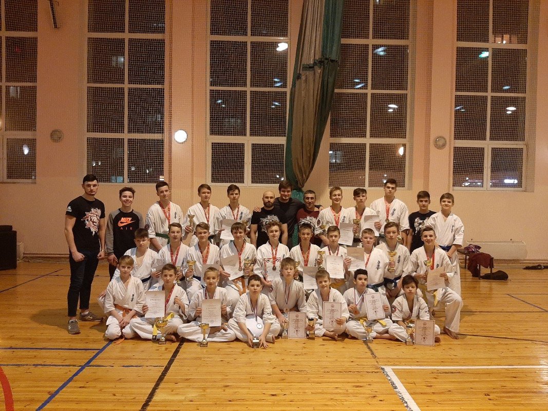 C��������� Golden Dragon �������: ����.