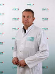 Эндоскопист, абдоминальный хирург Павел Львович Романов