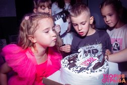 Агентство по организации интерактивно-развлекательных шоу Теория отрыва, с рейтингом 5 - находится по адресу Красноярск, Ярыгинская набережная, 9 