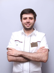 Стоматолог, имплантолог Шалва Гурамович Кипиани