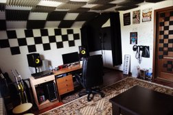 Студия звукозаписи MM Jump Studio, с рейтингом 2.8 - находится по адресу Волгоград, Причальная улица, 79 