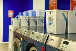 Прачечная экспресс-обслуживания Чистофф, с рейтингом 2.9 - находится по адресу Мурманск, улица Самойловой, 14а 