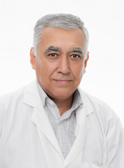 Отоларинголог Абдукудус Алиакбарович Асомидинов