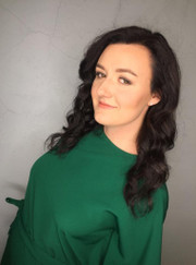 Преподаватель английского языка Елена Юрьевна Сюркаева