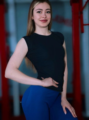 Тренер тренажёрного зала Виталия Требезова