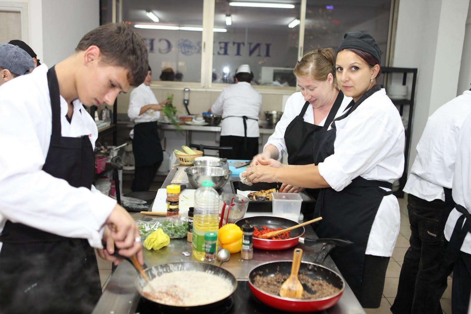 Повар самара. Шеф-повар / Cooking Academy. Академия кулинарии. Академия обучения для поваров. Кулинарные курсы в Самаре.